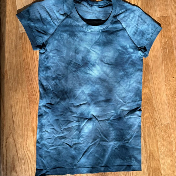 Lululemon swiftly short sleeve night diver tie dye size 6 - Picture 3 of 5